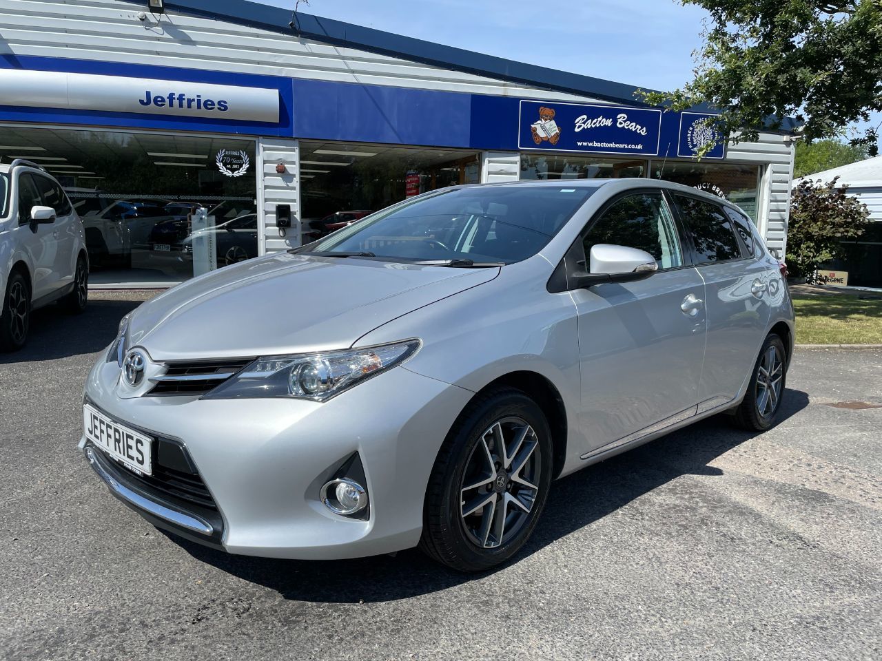 2015 Toyota Auris