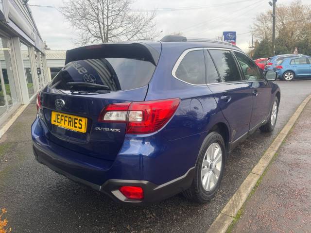 2015 Subaru Outback 2.5i SE 5dr Lineartronic